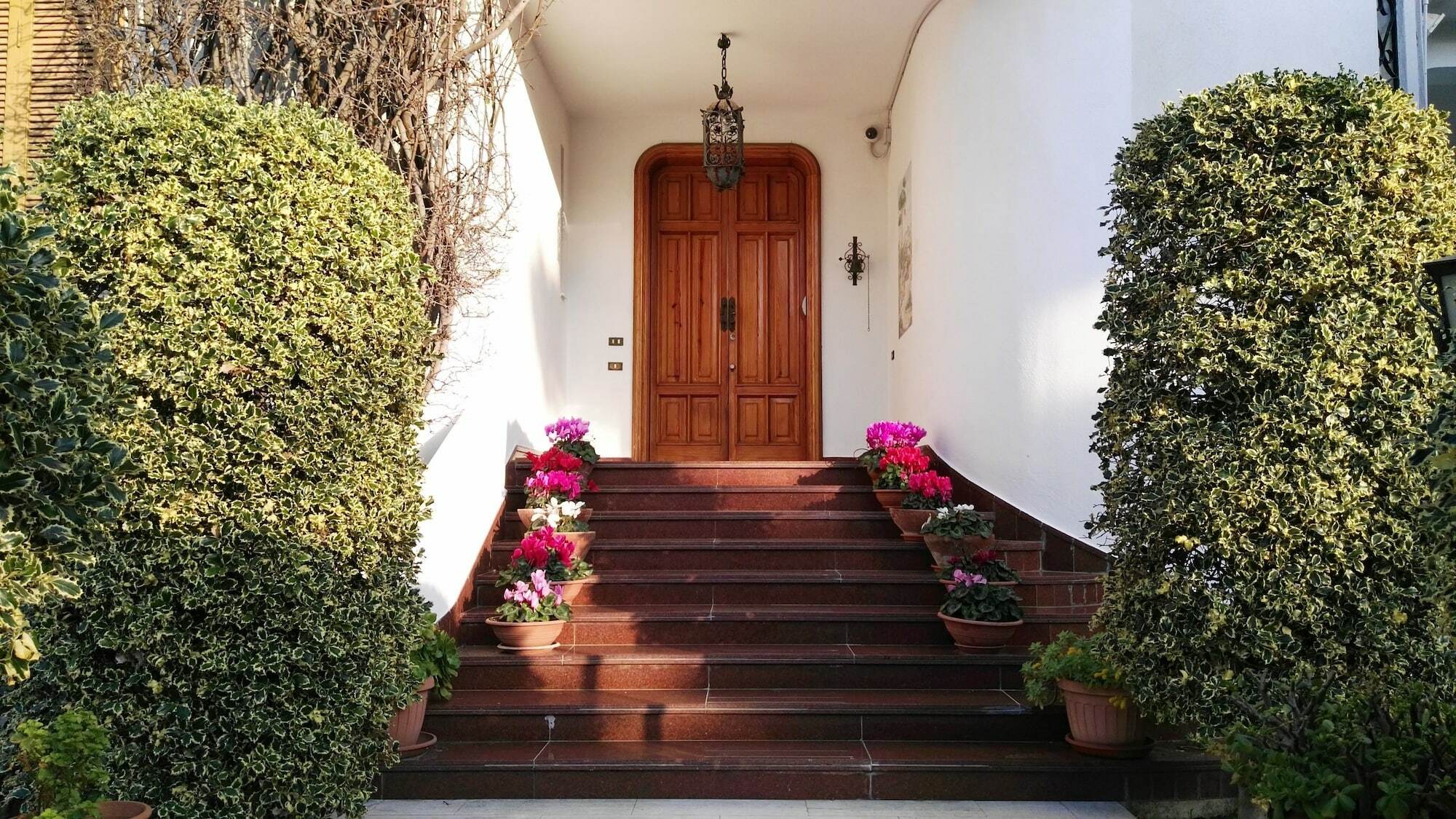 Villa Mary Trani Exteriör bild